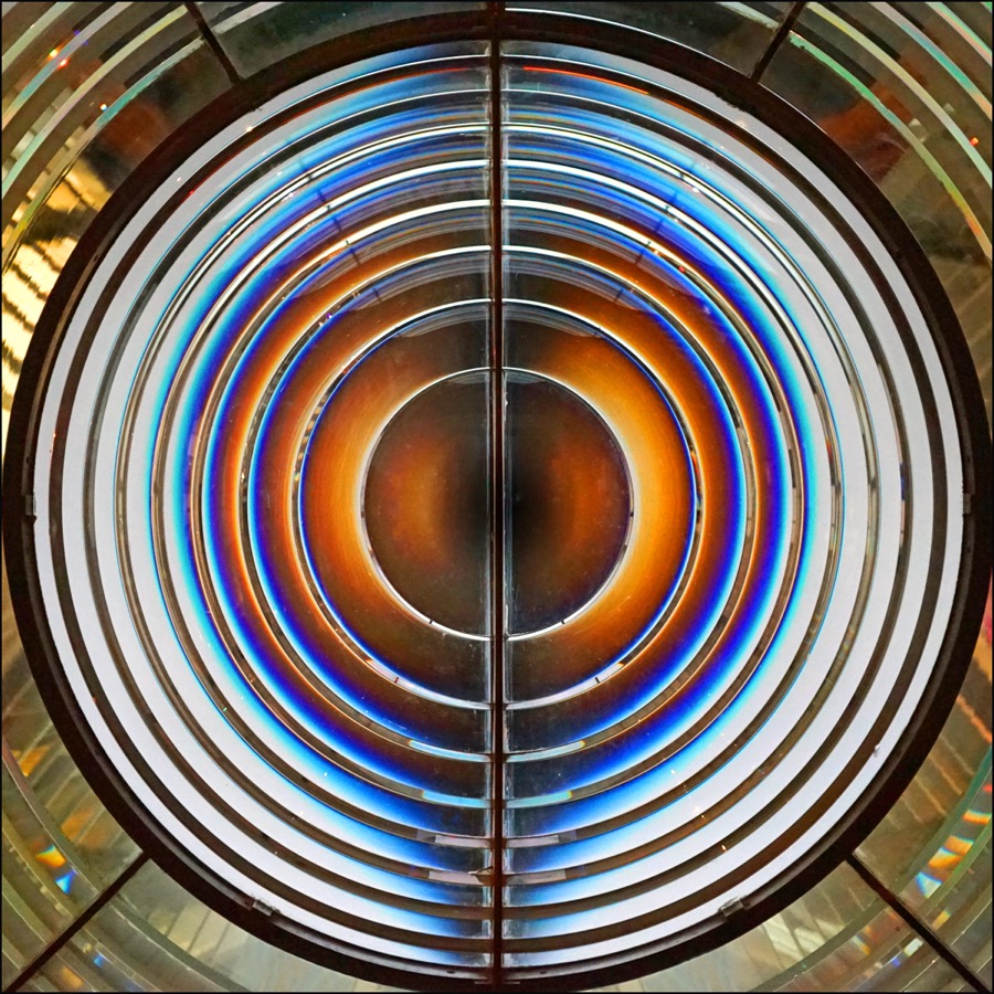 Lentille de Fresnel exposée au Musée national de la Marine