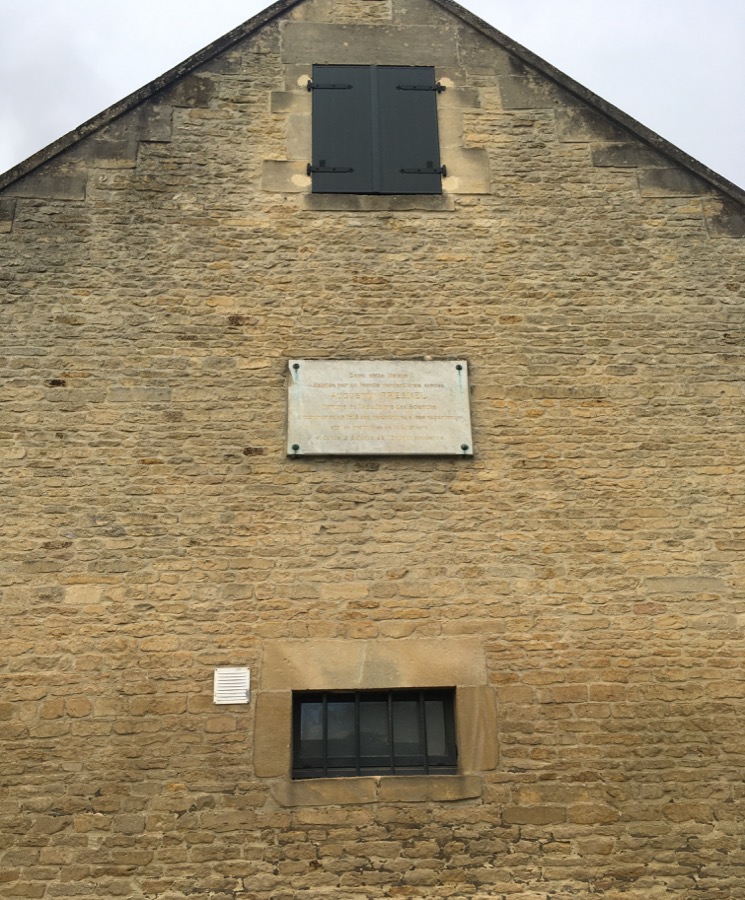 Maison de la famille Fresnel à Mathieu dans le Calvados