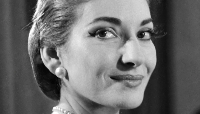 Portrait en gros plan de Maria Callas