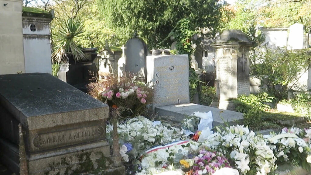 michel-blanc-pere-lachaise-tombe-fleurie